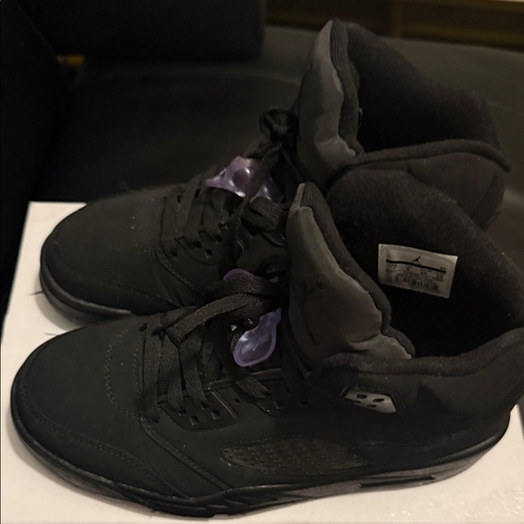Jordan Black High-Top Kids Sneakers - Picture 1 of 6